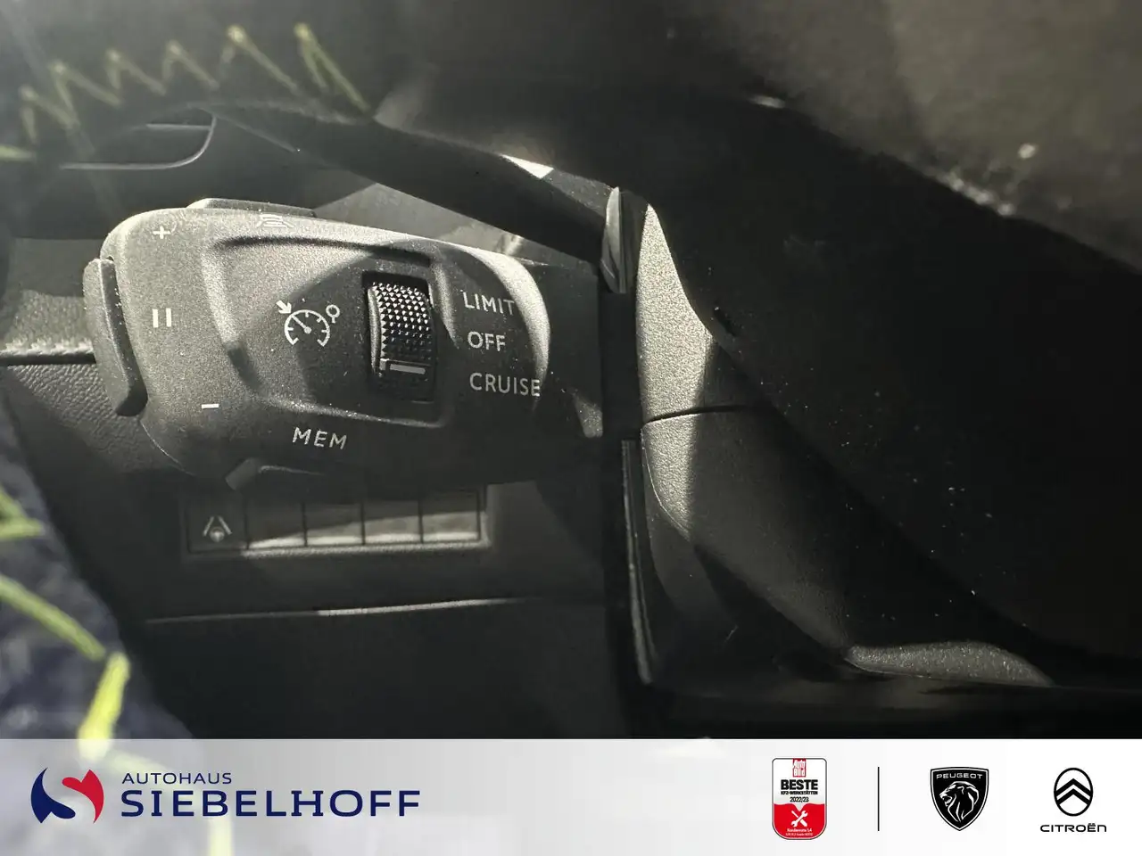 Peugeot 2008 GT PureTech 130 EAT8 — Galerie du véhicule 11