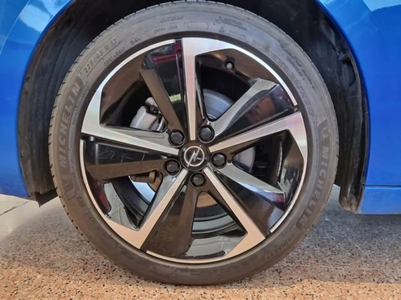 Opel Astra 1.2 T XHT 130 CV GS — Galerie du véhicule 18