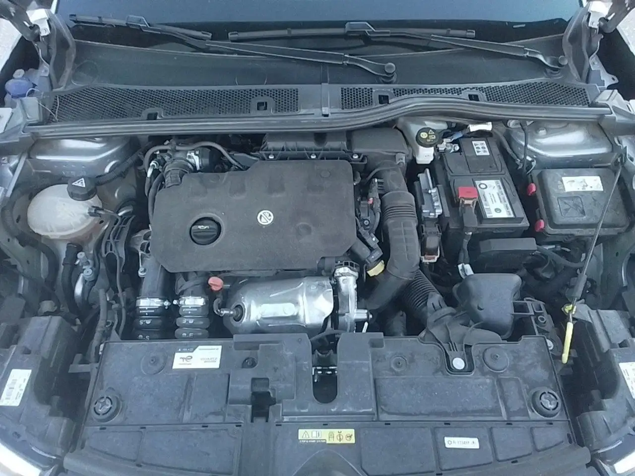 Citroen C4 1.5 BlueHDI S&S Plus EAT8 130 — Vehicle gallery 14