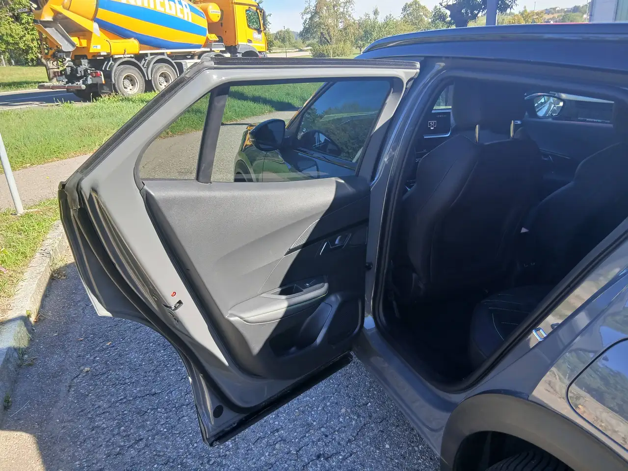 Peugeot 2008 GT — معرض صور السيارة 4