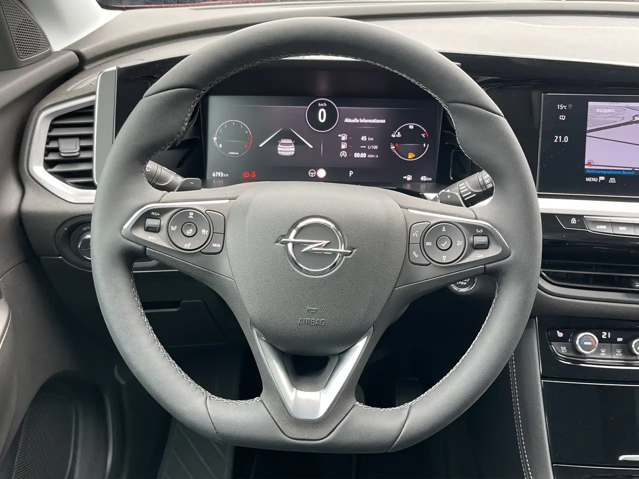 Opel Grandland 1.2 Ultimate ACC+LED+Navi+SHZ+2xKlima — Galerie du véhicule 8