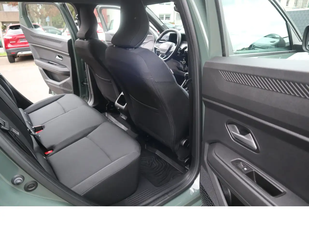 Dacia Duster ECO-G 100 Expression LPG Scheckheftgepfle — معرض صور السيارة 14