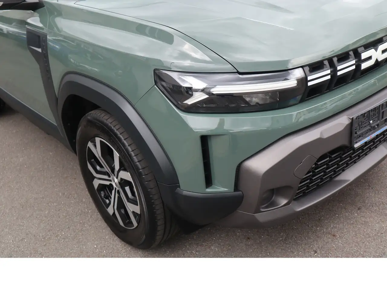 Dacia Duster ECO-G 100 Expression LPG Scheckheftgepfle — معرض صور السيارة 24