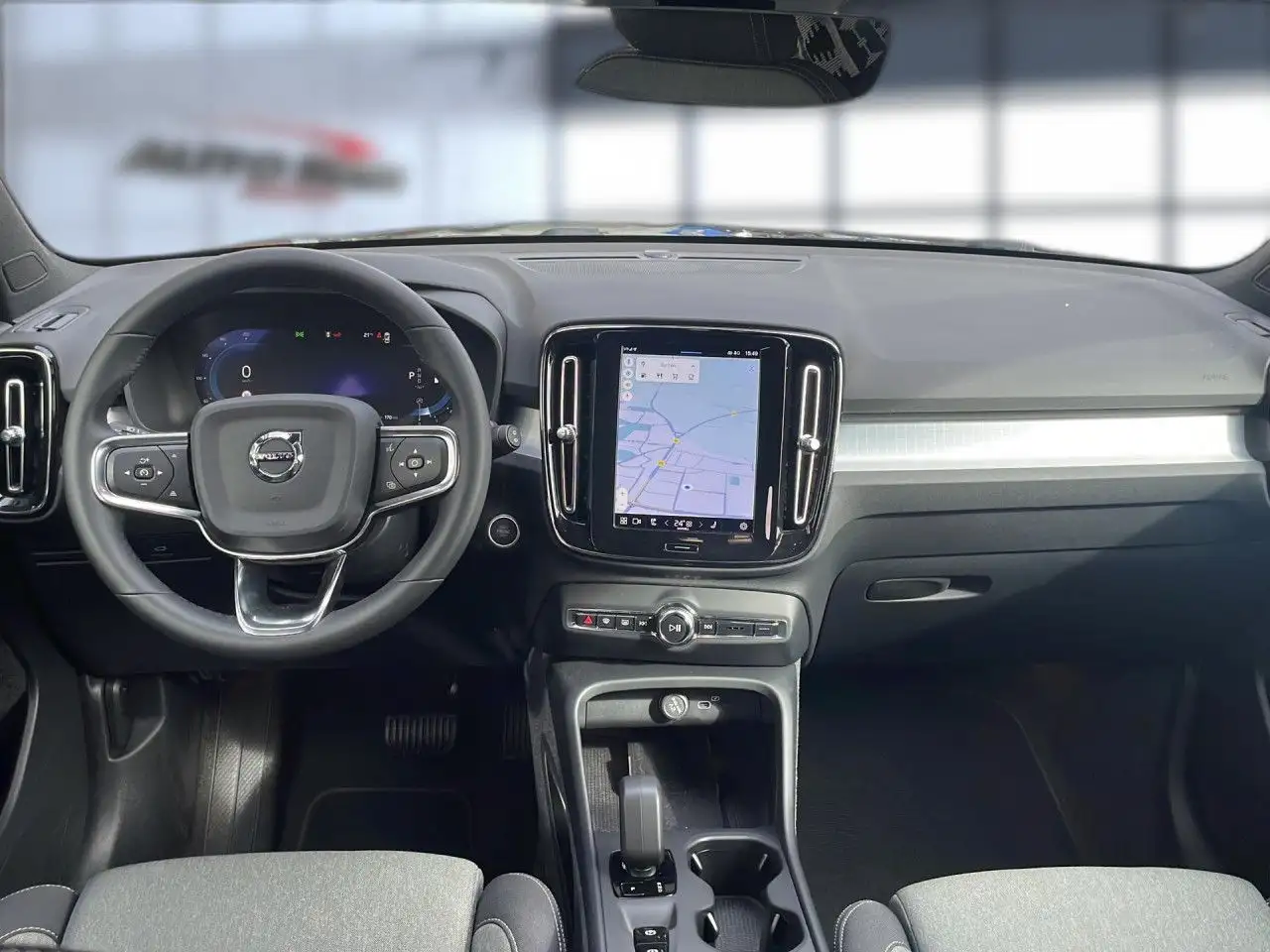 Volvo XC40 XC 40 Core 2WD Bluetooth Navi LED Klima — Galería del vehículo 12