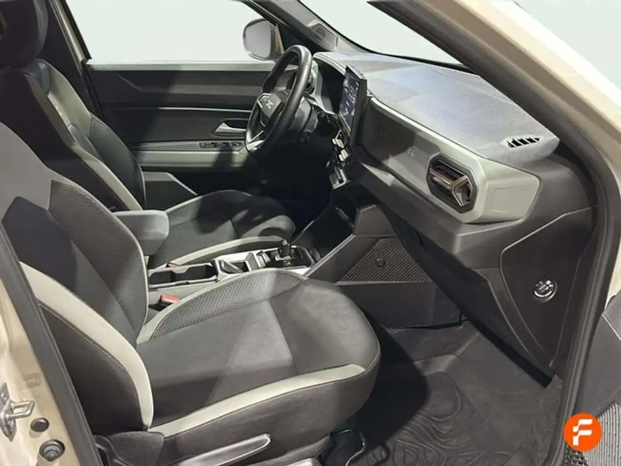 Dacia Duster 1.6 Hybrid Extreme 4x2 105kW 48v — Galerie du véhicule 22