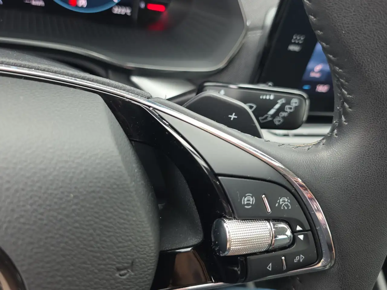 Skoda Octavia 1.5 TSI Sel. Plus ACC HUD LED KAMERA — معرض صور السيارة 24