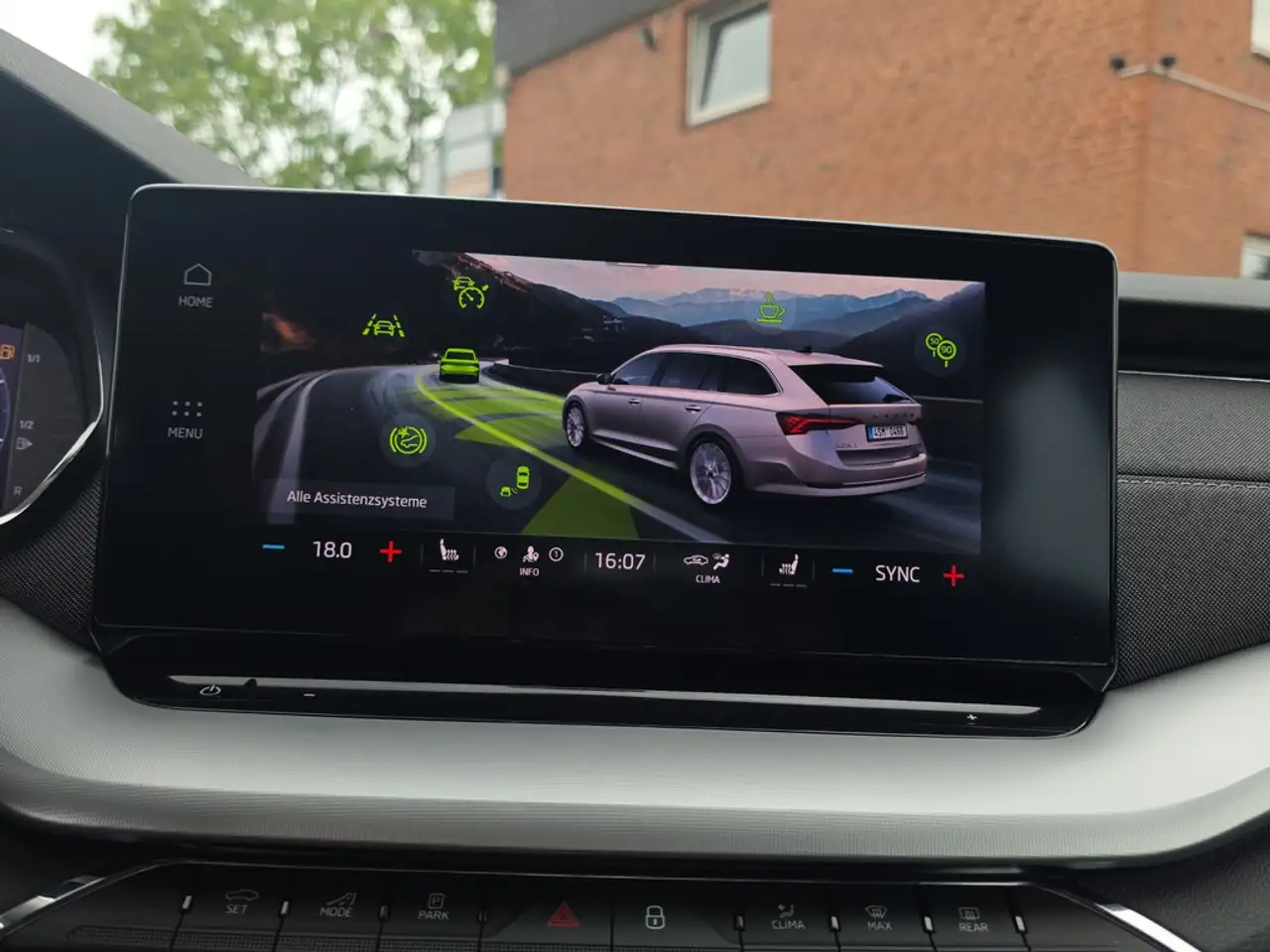 Skoda Octavia 1.5 TSI Sel. Plus ACC HUD LED KAMERA — معرض صور السيارة 27