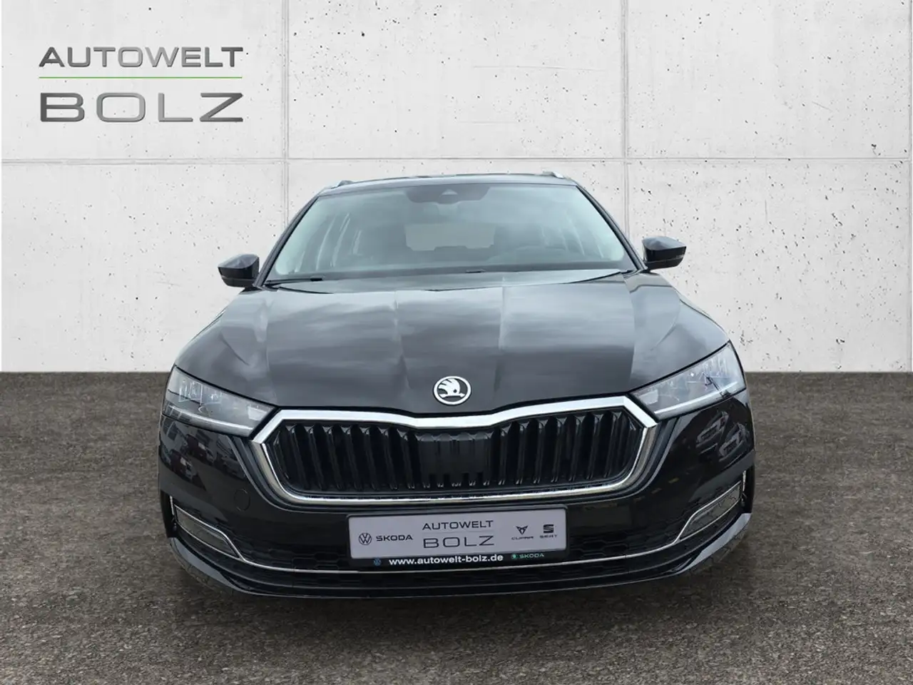 Skoda Octavia 1.5 TSI Sel. Plus ACC HUD LED KAMERA — معرض صور السيارة 3
