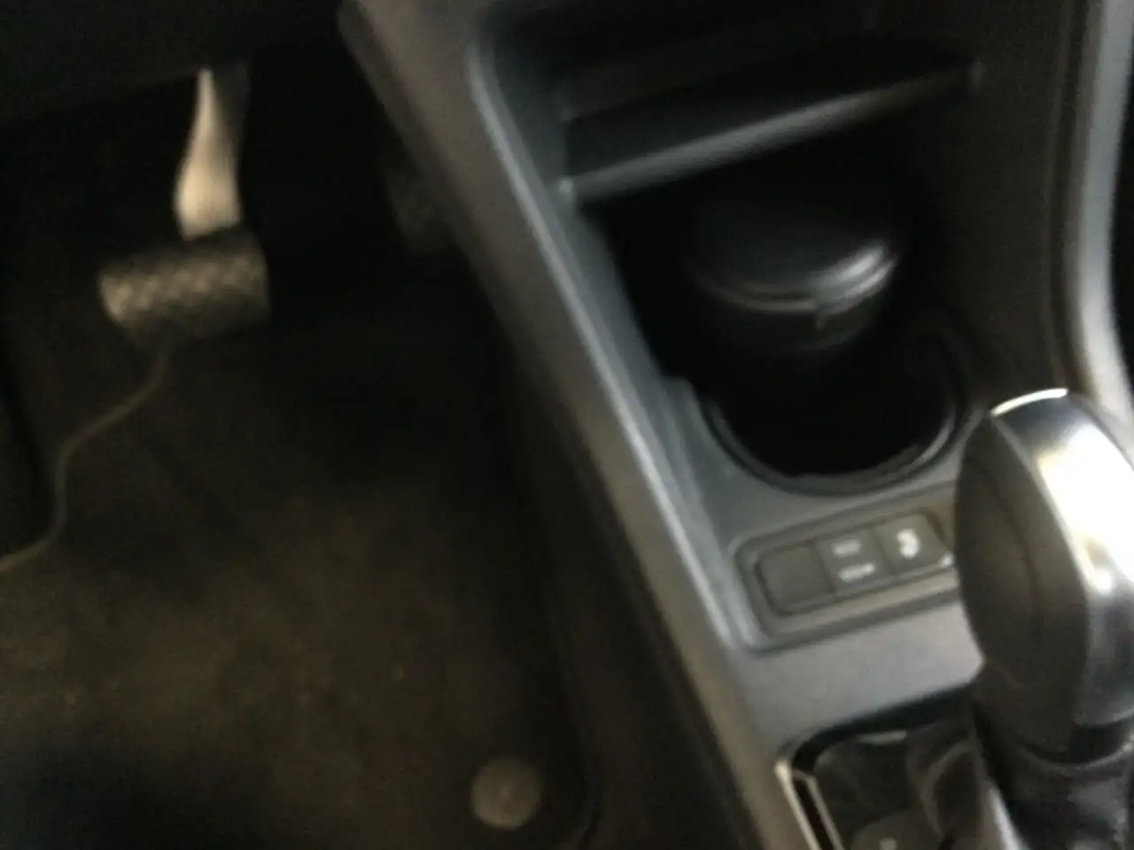 Volkswagen e-up! e - Edition 61 kW 32,3 kWh 1-Gang-Automatik — معرض صور السيارة 11
