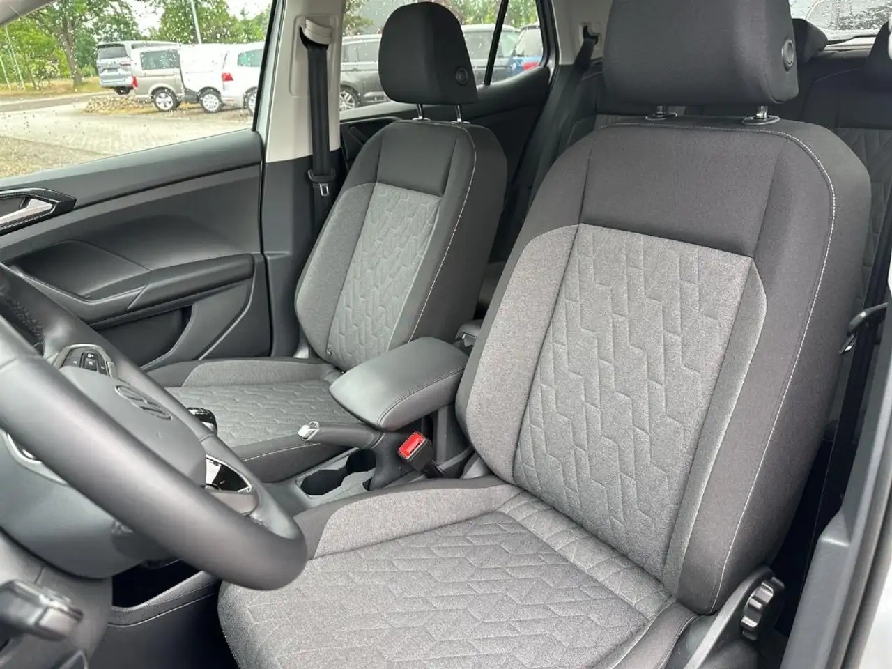 Volkswagen T-Cross Life — Galería del vehículo 9