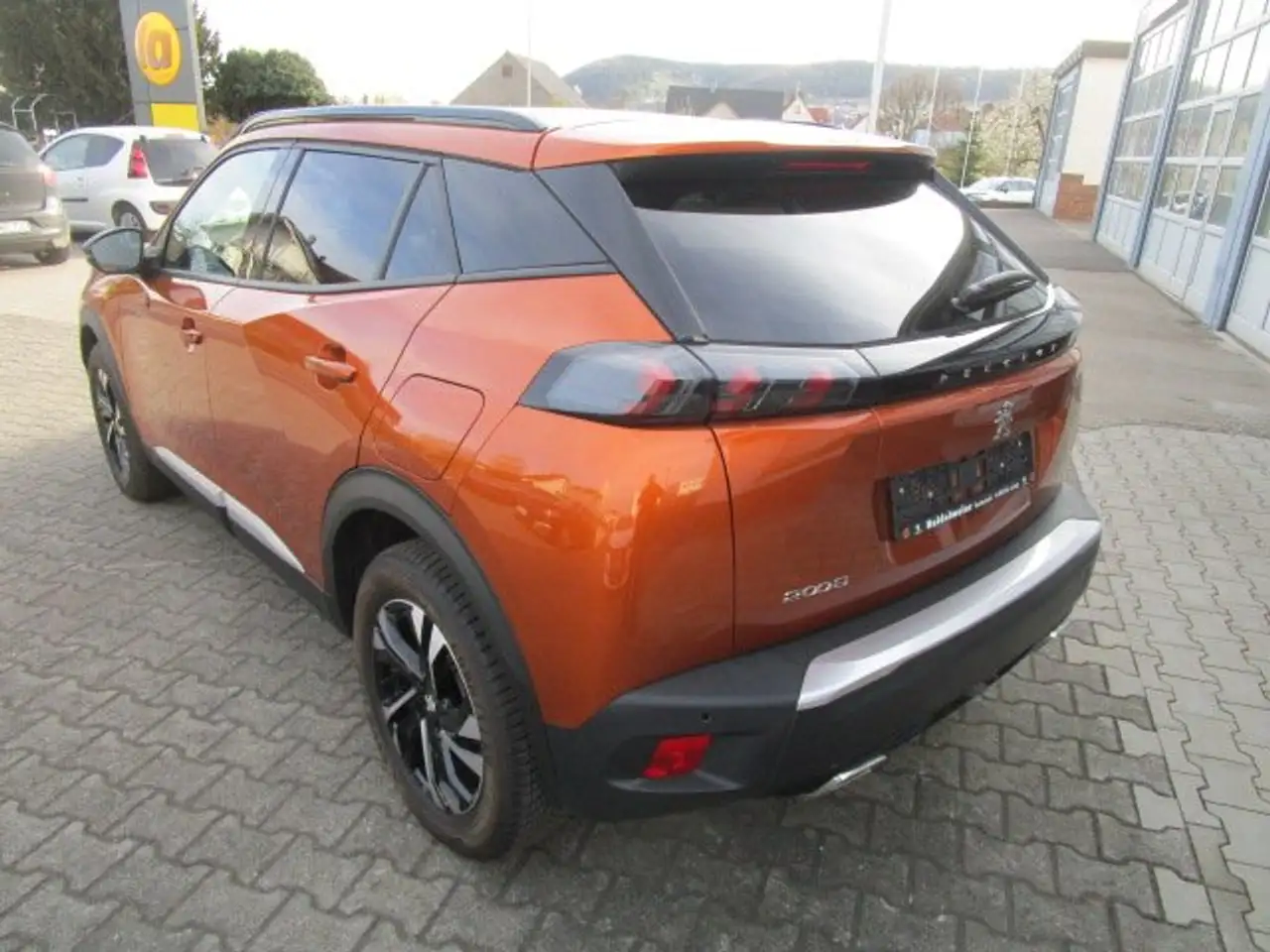 Peugeot 2008 Allure Pack * SITZHEIZUNG* PDC* CAM* TEMPOMAT*...* — Galería del vehículo 5