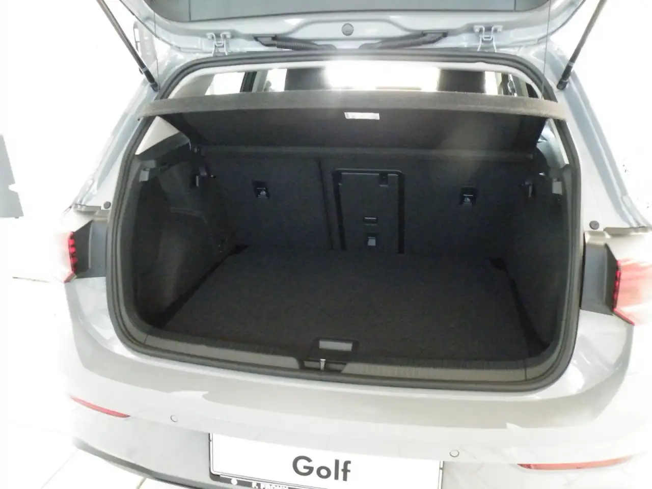 Volkswagen Golf VIII 1.5 eTSI 110 kW Goal 7-Gang-DSG Klima — Galerie du véhicule 8
