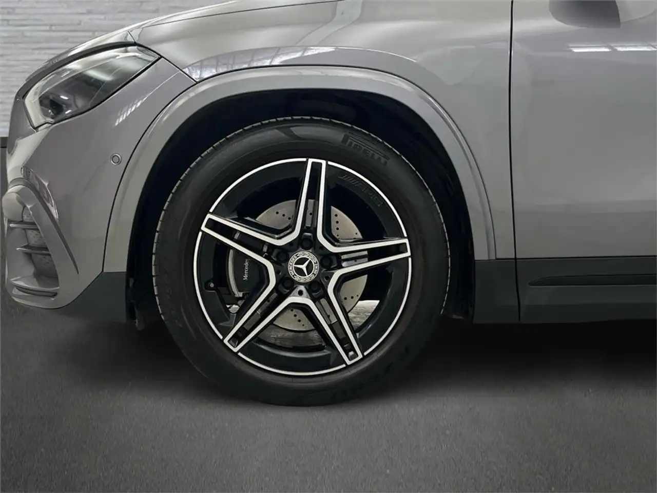Mercedes-Benz GLA 200 D — معرض صور السيارة 5