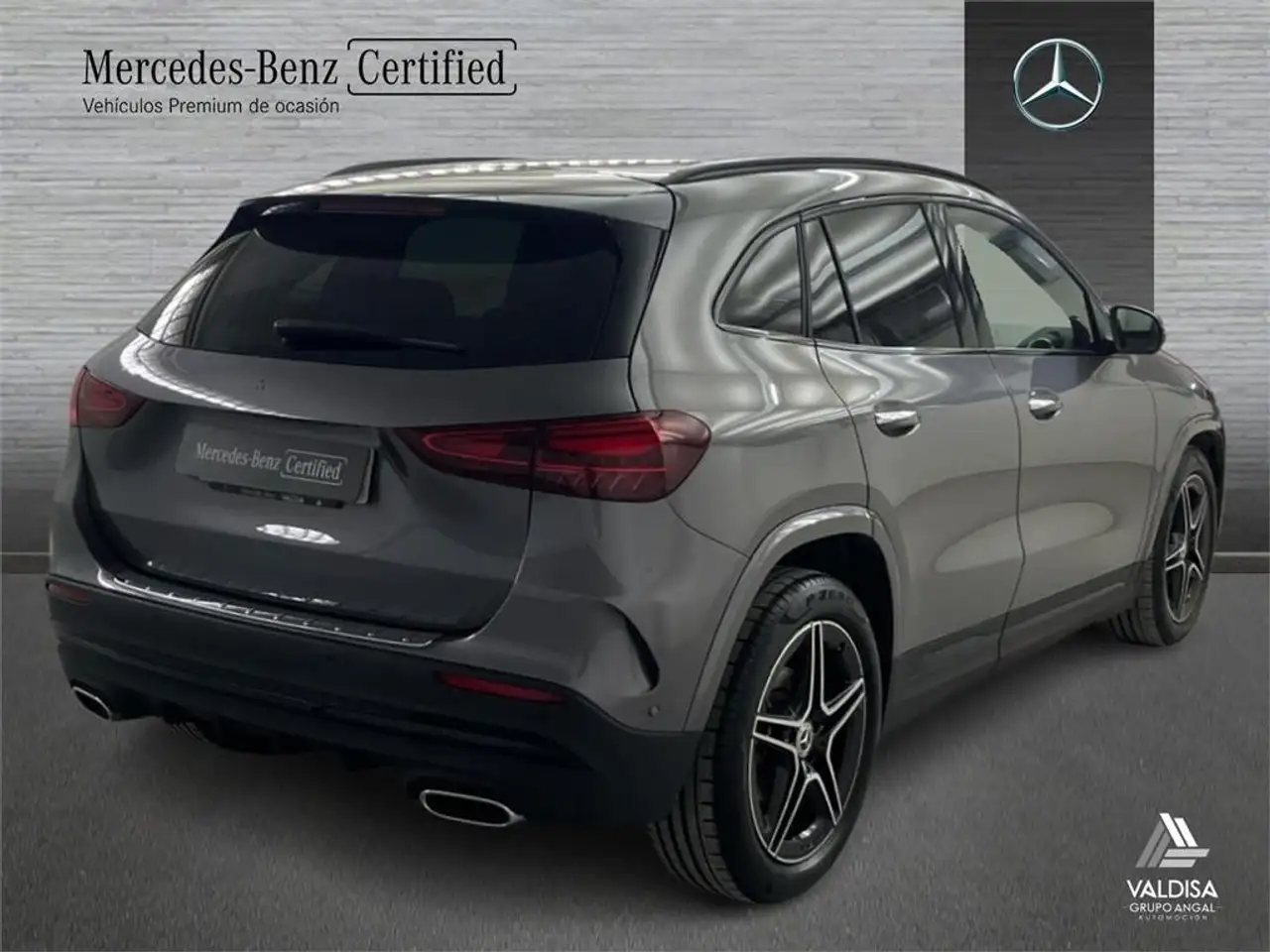 Mercedes-Benz GLA 200 D — معرض صور السيارة 2