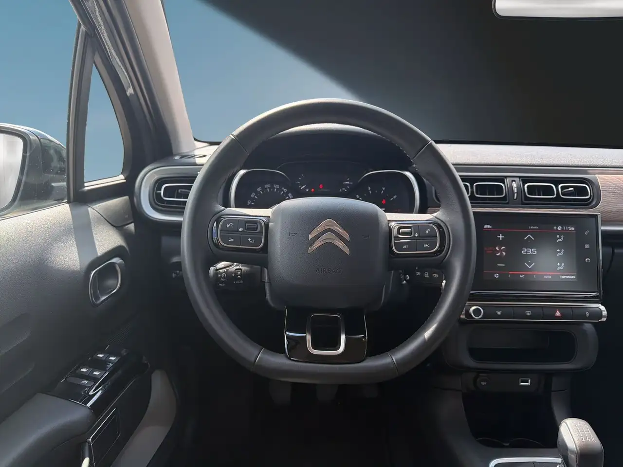Citroen C3 1.2 Pure Tech Plus LED/SHZG/TEMPOMAT — معرض صور السيارة 14