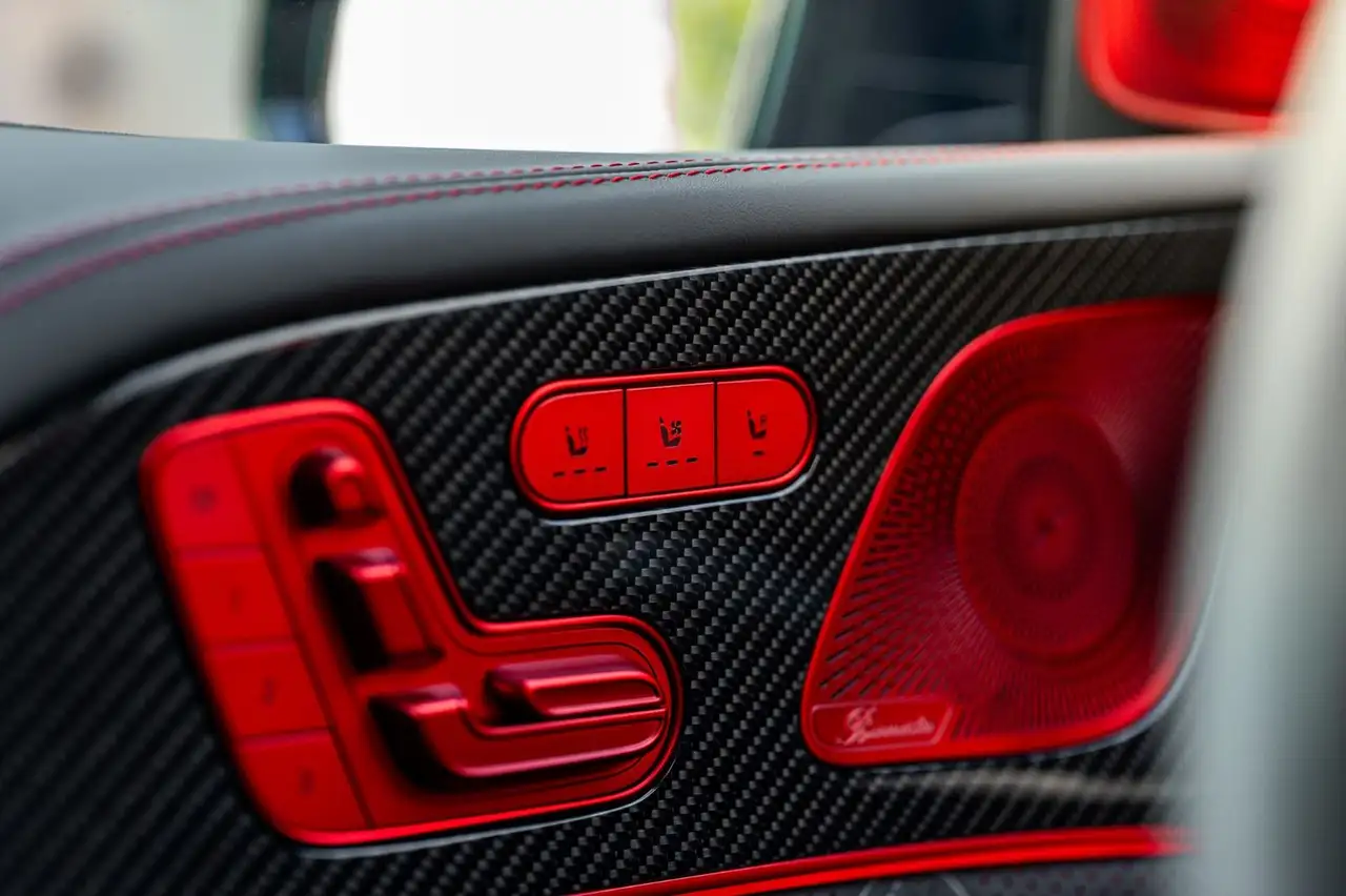 Mercedes-Benz GLE 63 AMG BRABUS GLE 900 ROCKET *1 OF 25*900 PS*LIMITED* — معرض صور السيارة 21