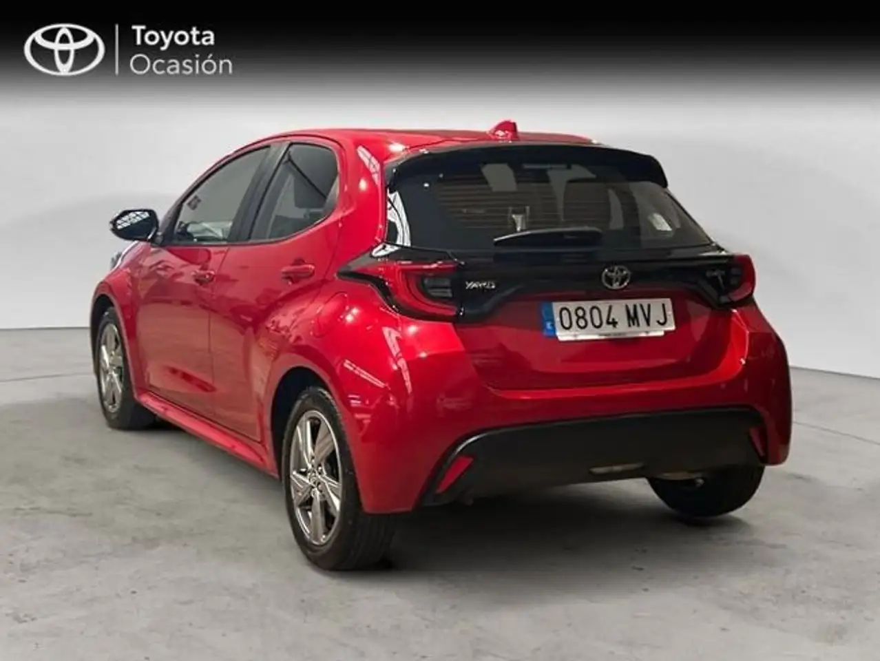 Toyota Yaris 120H 1.5 Active Plus — معرض صور السيارة 2