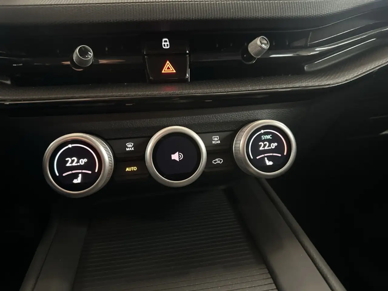 Skoda Superb Combi 1.5 TSI mHEV Essence — Vehicle gallery 15