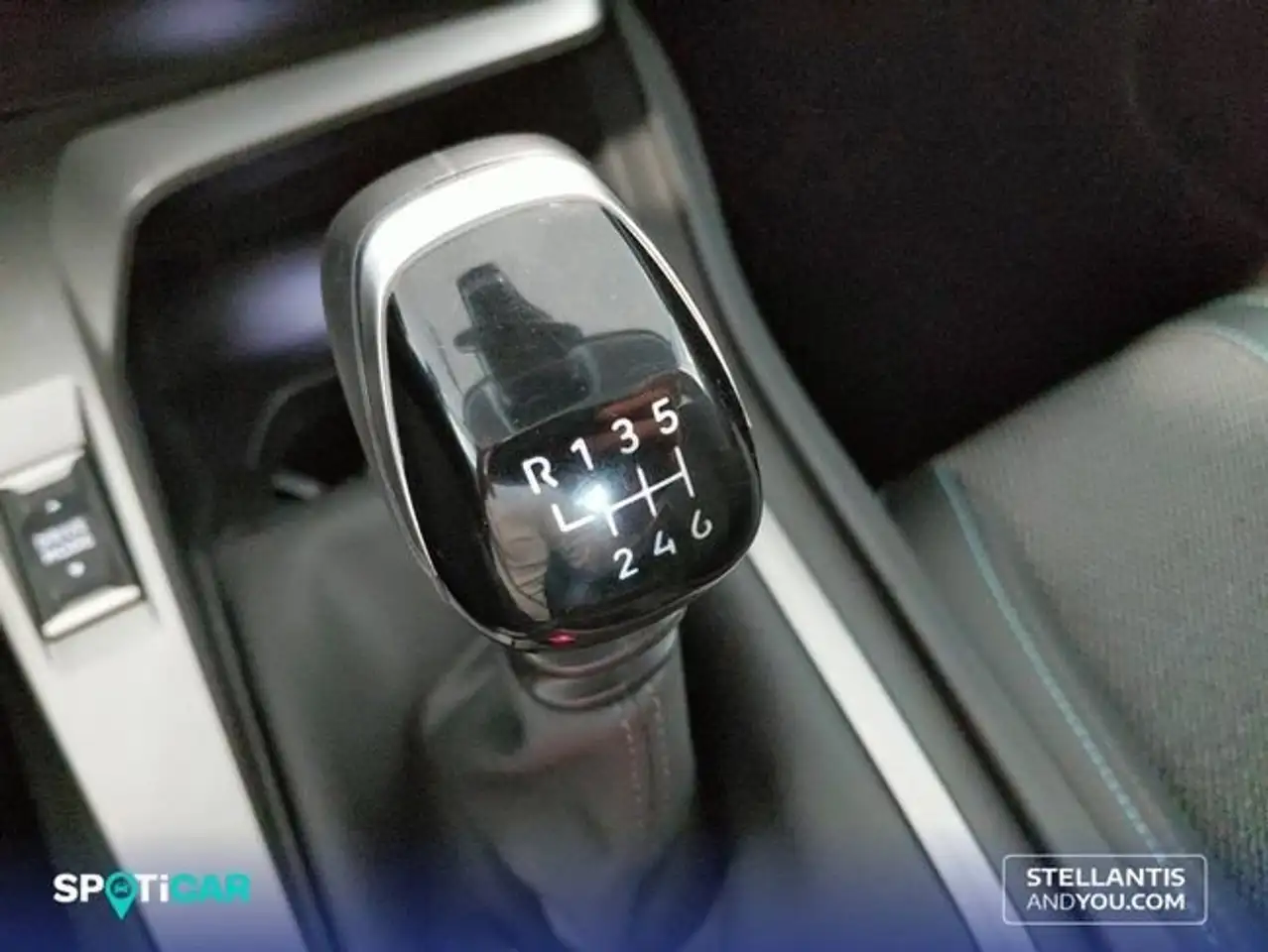 Peugeot 308 1.2 PureTech S&S Allure 130 — معرض صور السيارة 22