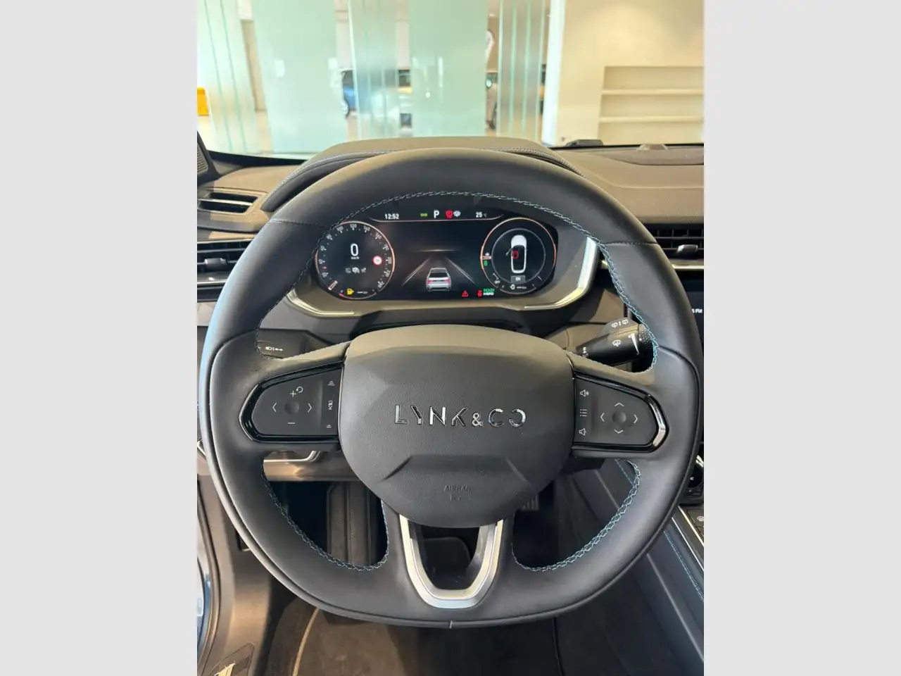Lynk & Co 01 1 1.5 PHEV 6.6kW — Galería del vehículo 10