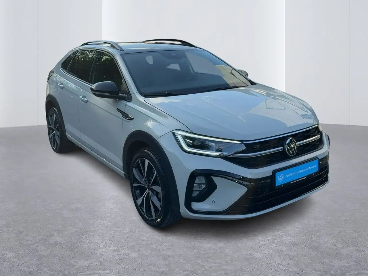 Volkswagen Taigo 1.0 TSI R-Line DSG AppConnect Einparkhilfekamera — معرض صور السيارة 4