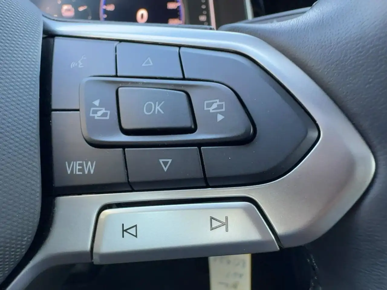 Volkswagen Taigo 1.0 TSI R-Line DSG AppConnect Einparkhilfekamera — معرض صور السيارة 14