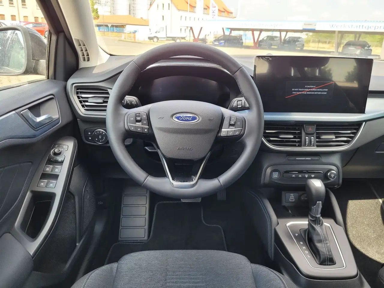 Ford Focus Lim. Active X Autom MHEV NAVI Winterp DAB — معرض صور السيارة 35