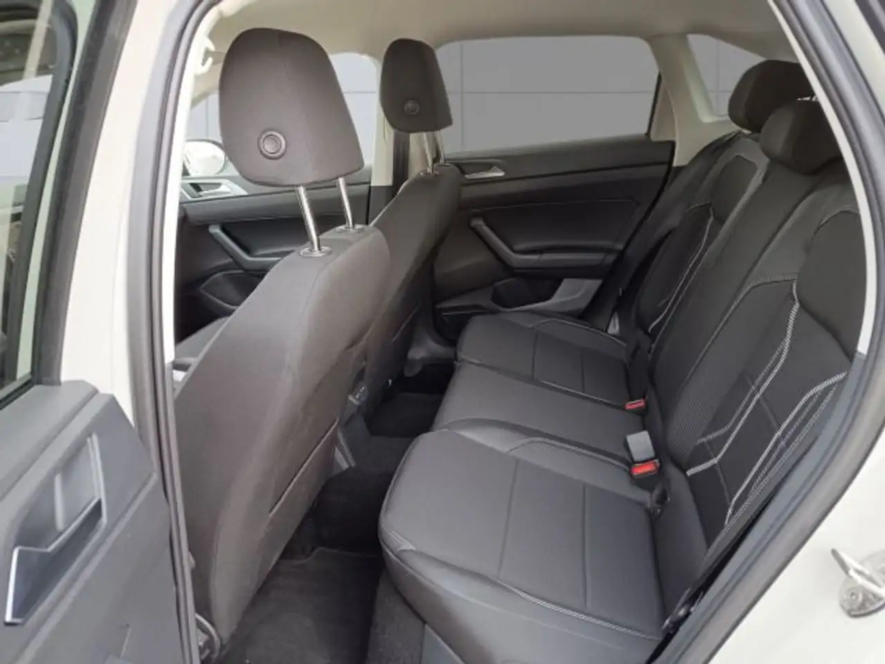 Volkswagen Taigo Style | 1.5 TSI DSG | AHK | Navi | Kamera — معرض صور السيارة 10