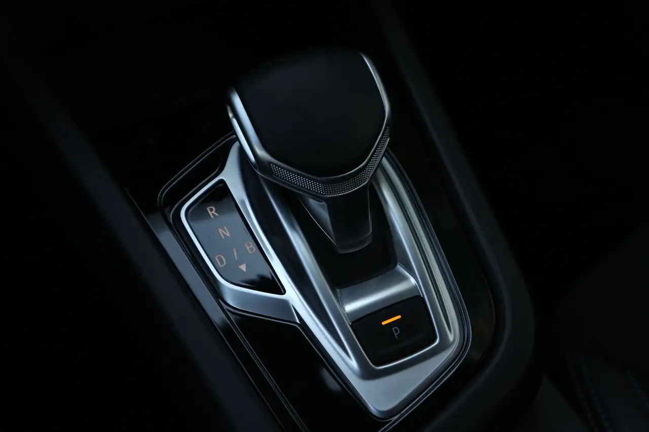 Renault Arkana 1.6 E-TECH 145 Esprit Alpine AHK Kam. BOSE — Vehicle gallery 23