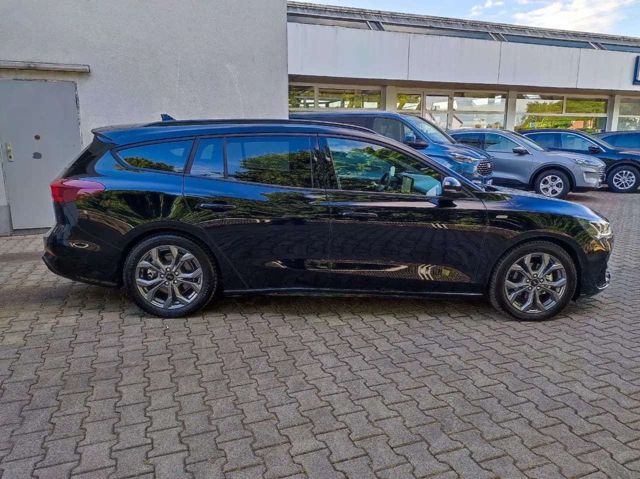 Ford Focus Turnier ST-Line X,Panorama.Matrix.AHK — معرض صور السيارة 5