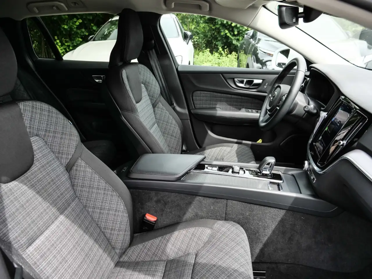 Volvo V60 Kombi Core Digitales Cockpit Soundsystem LED Kurve — Galerie du véhicule 12