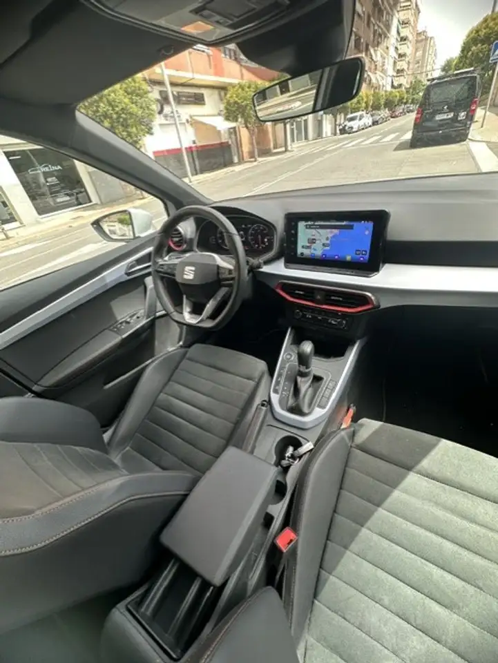 SEAT Arona 1.0 TSI S&S FR Special Edition DSG7 115 — معرض صور السيارة 8