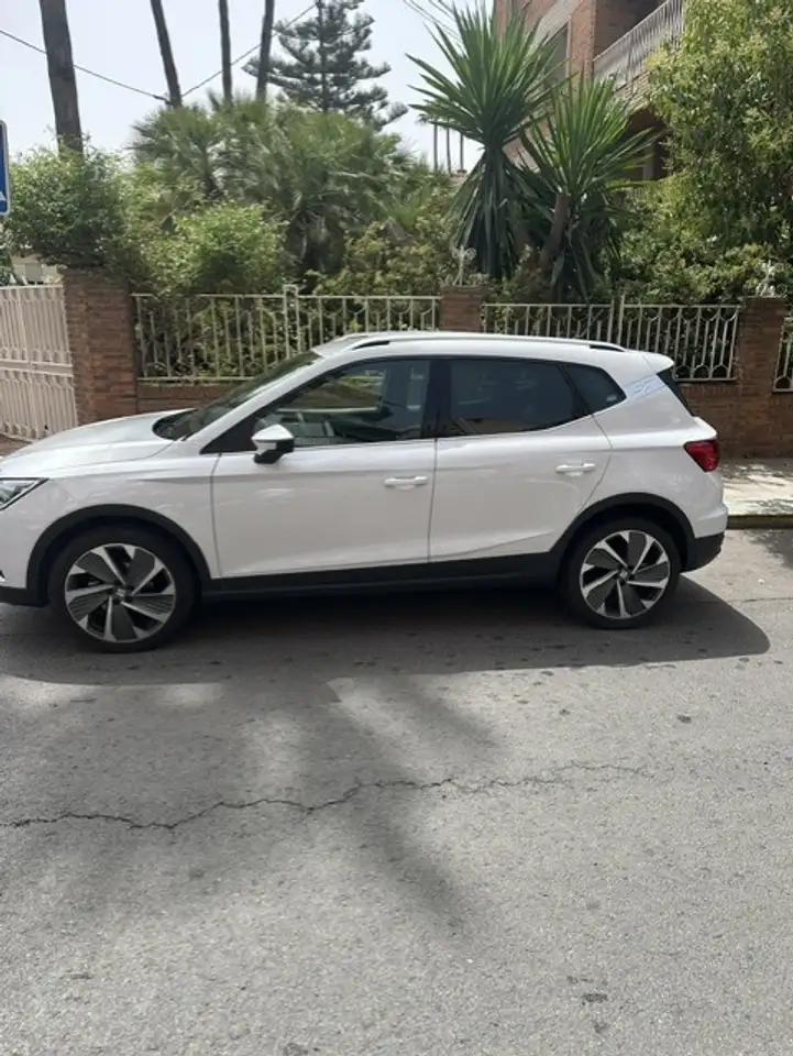 SEAT Arona 1.0 TSI S&S FR Special Edition DSG7 115 — معرض صور السيارة 2