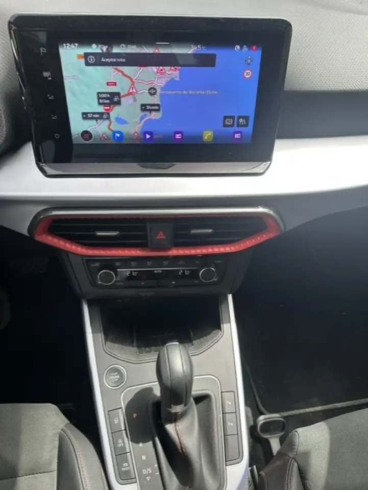 SEAT Arona 1.0 TSI S&S FR Special Edition DSG7 115 — معرض صور السيارة 5