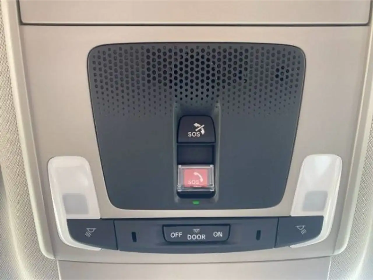 Honda ZR-V HYBRID (2024) ELEGANCE 2.0 LED — معرض صور السيارة 15