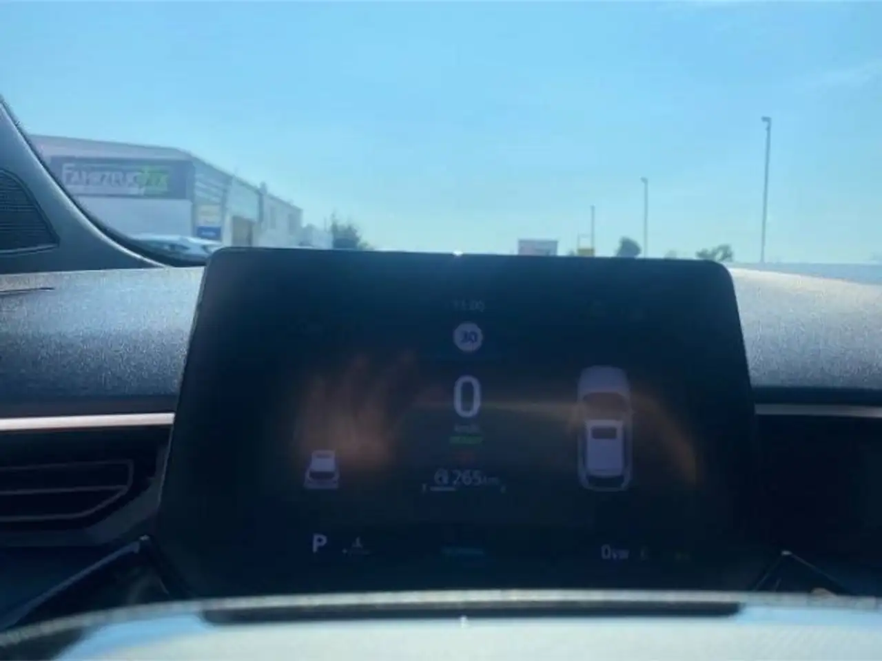 Honda ZR-V HYBRID (2024) ELEGANCE 2.0 LED — معرض صور السيارة 16