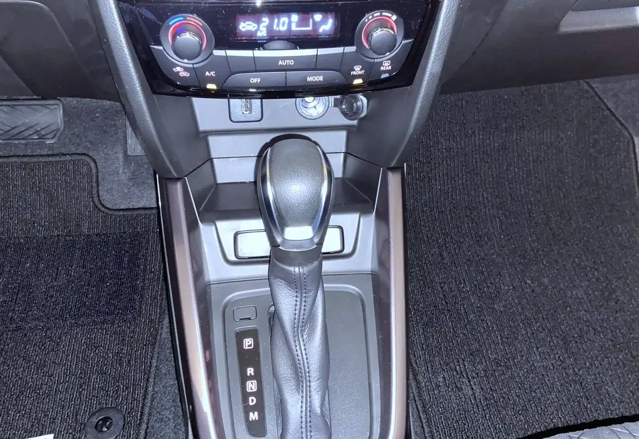 Suzuki Vitara 1.5 Comfort+ ALLGRIP AGS Hybrid NAV KAMERA LED ACC PANODACH APPLE CarPlay ANDROID Auto KEYLESS GO/ENTRY — Galerie du véhicule 17