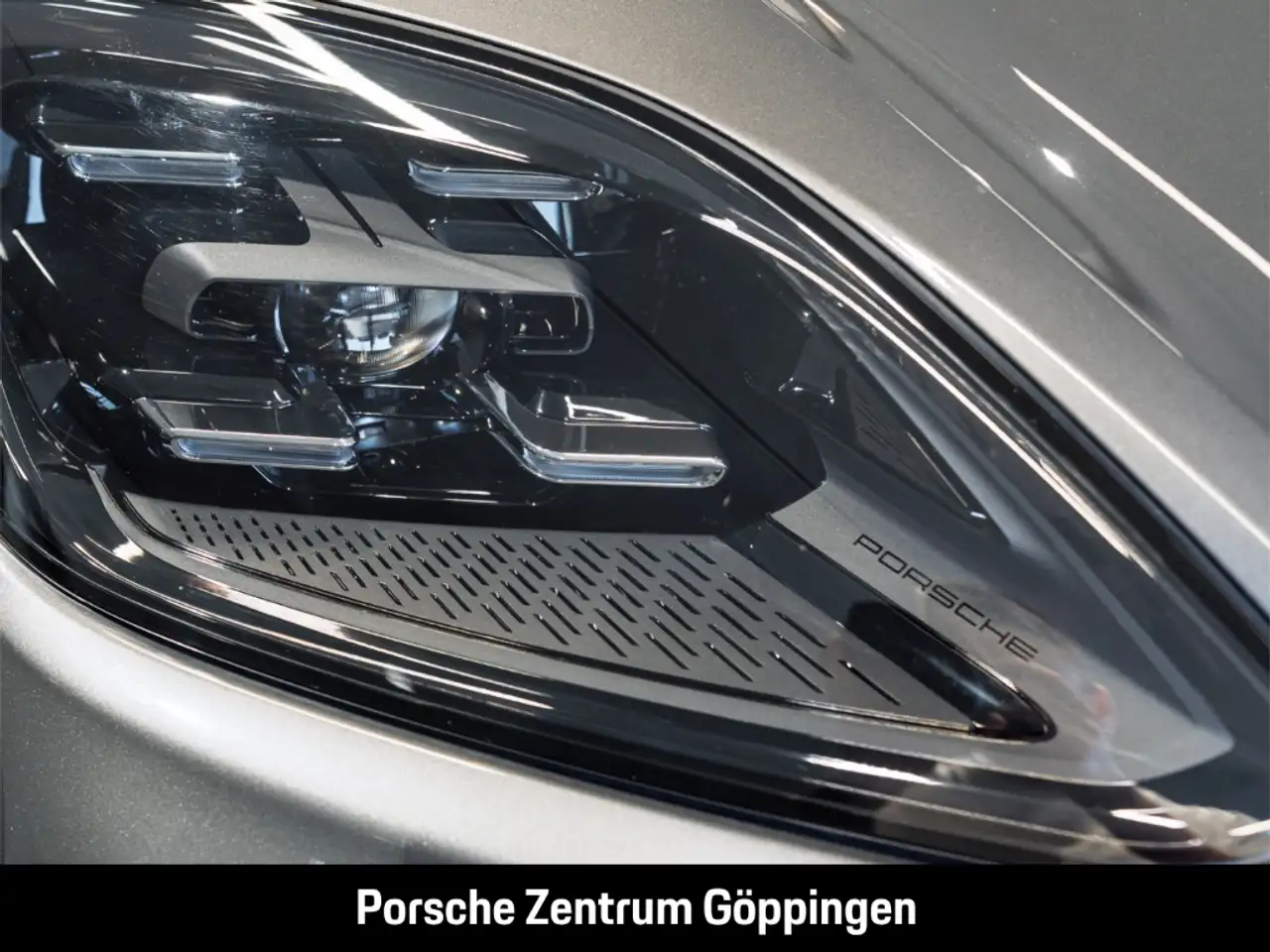 Porsche Cayenne Head-Up LED-Matrix Surround-View 1. Hand — Galerie du véhicule 18