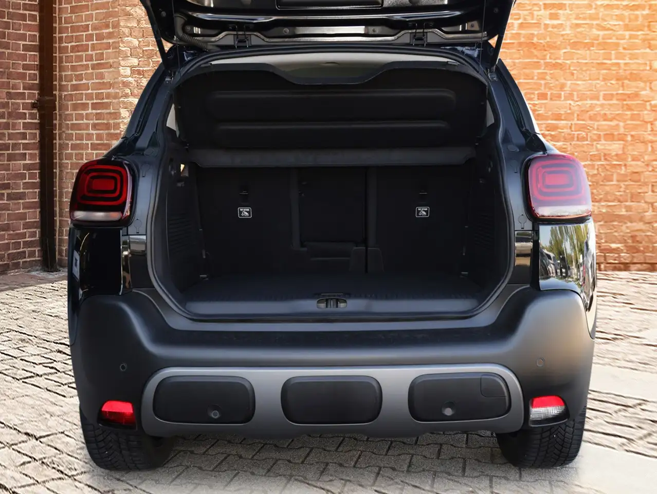Citroen C3 Aircross 1,2 Ltr - PureTech / MAX / 131 PS / Kam. / Navi — Vehicle gallery 6