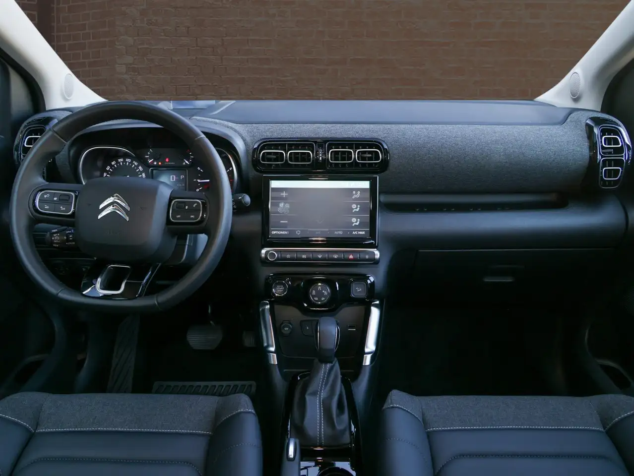 Citroen C3 Aircross 1,2 Ltr - PureTech / MAX / 131 PS / Kam. / Navi — Vehicle gallery 15