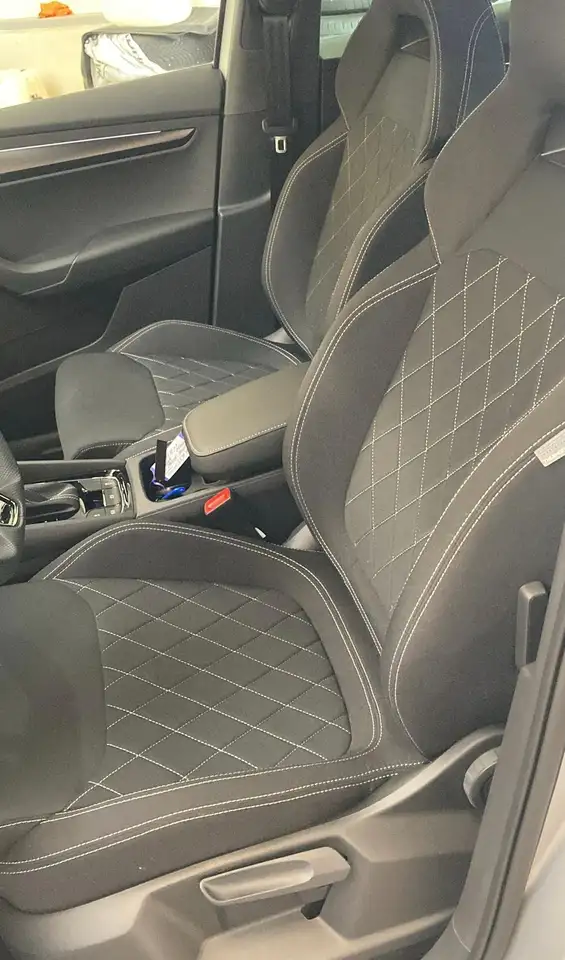 Skoda Karoq 1.5TSI Sportline DSG Matrix Navi — معرض صور السيارة 8