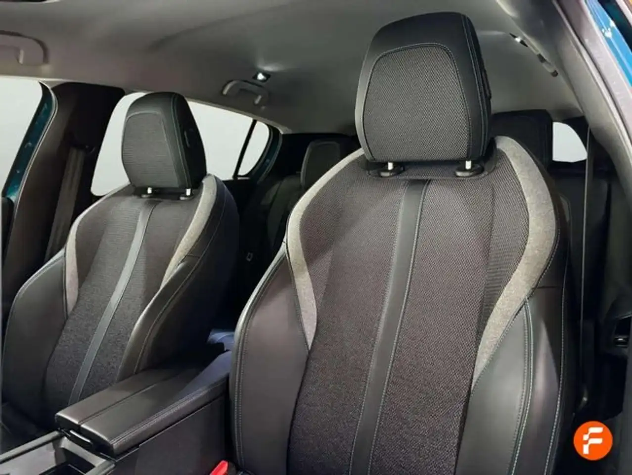 Peugeot 308 1.2 PureTech S&S Allure 130 — Vehicle gallery 9