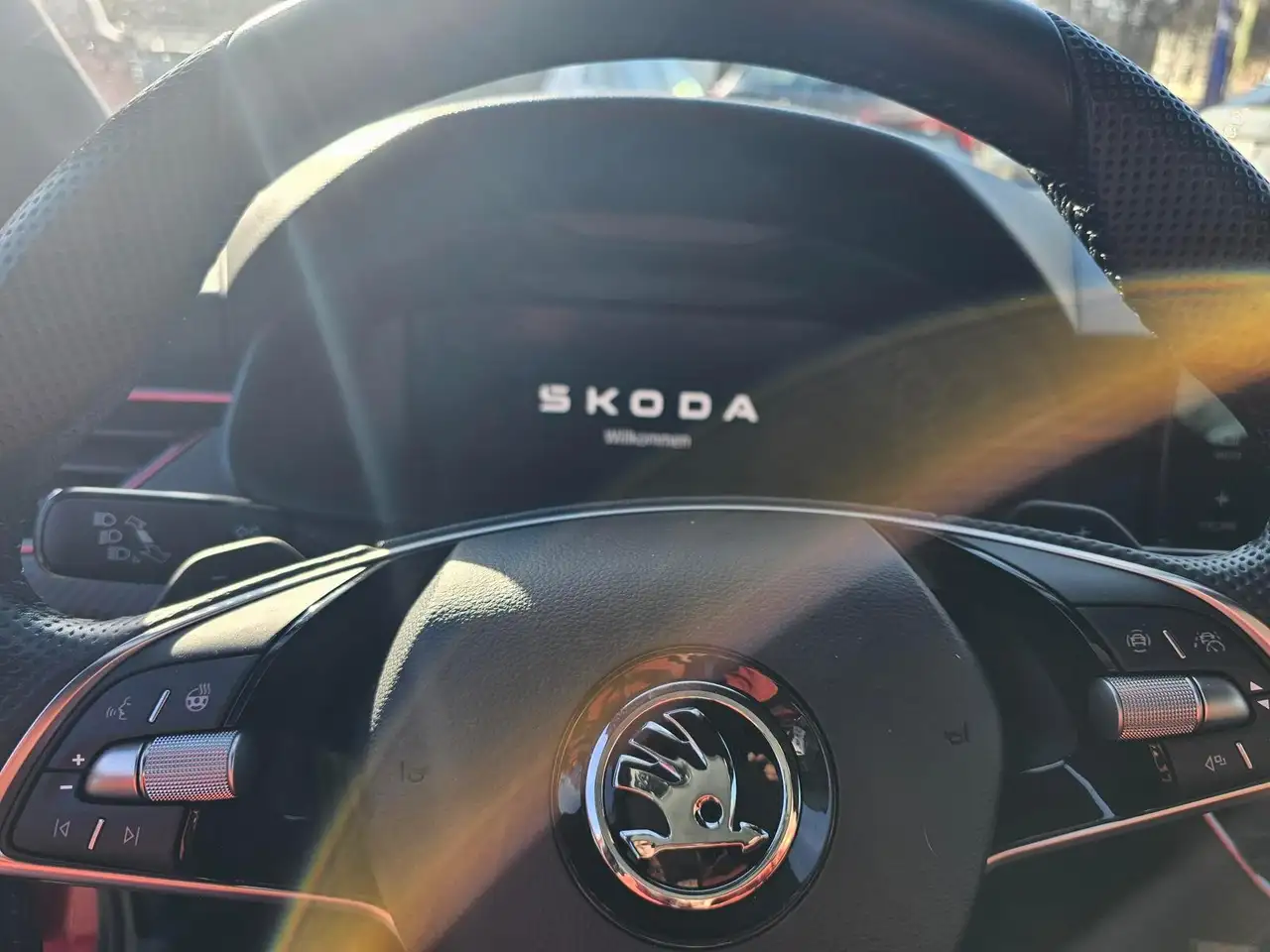 Skoda Scala 1.0 TSI DSG MONTE CARLO+NAV+LED+ACC+KAMERA — Galerie du véhicule 15