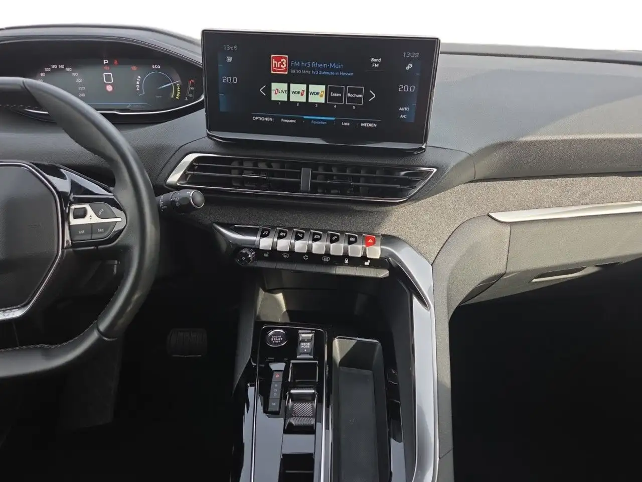 Peugeot 3008 Allure Pack 136 Hybrid Aut.+Sitzhzg+Navi — Galerie du véhicule 15