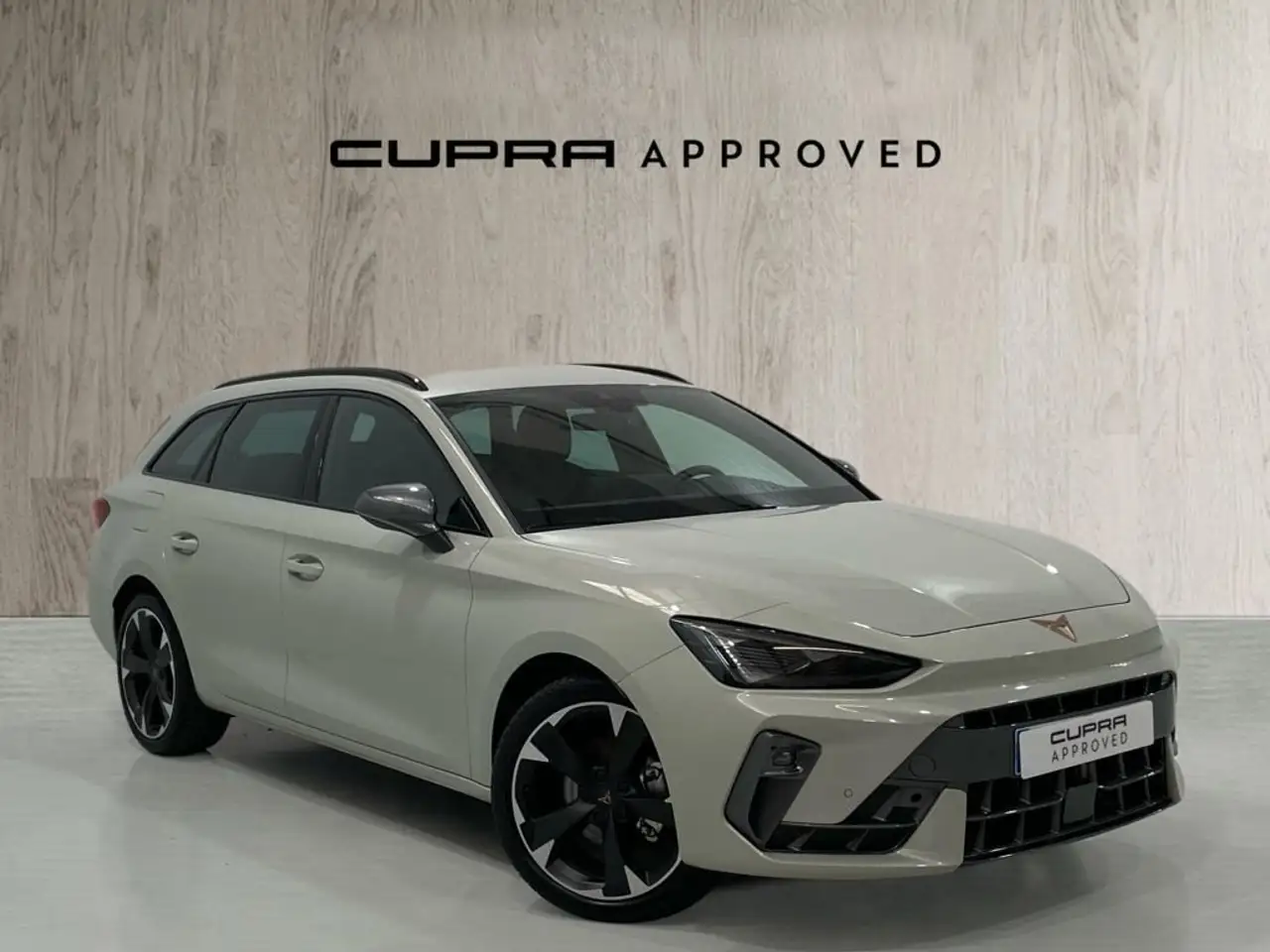 CUPRA Leon Sportstourer 1.5 eTSI 110 DSG — Sabadell, Barcelona