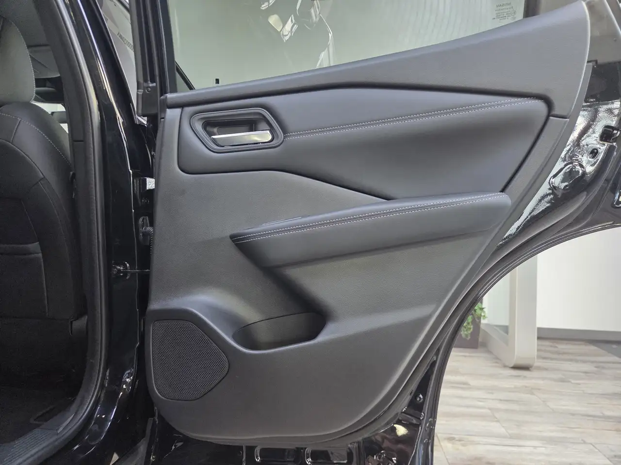 Nissan Qashqai 1.3 MHEV N-Connecta 360° Navi LED HeadUp — معرض صور السيارة 27