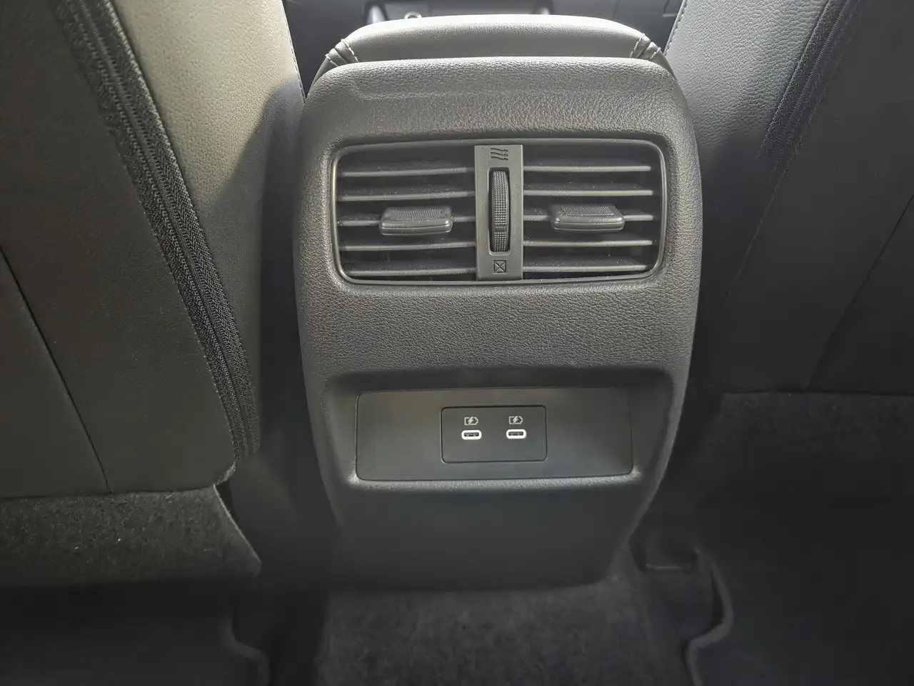 Nissan Qashqai 1.3 MHEV N-Connecta 360° Navi LED HeadUp — معرض صور السيارة 25