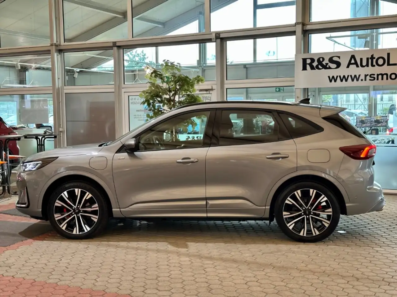 Ford Kuga ST-Line X+5J.Garantie*+360°Kamera+Pano+AHK — معرض صور السيارة 5