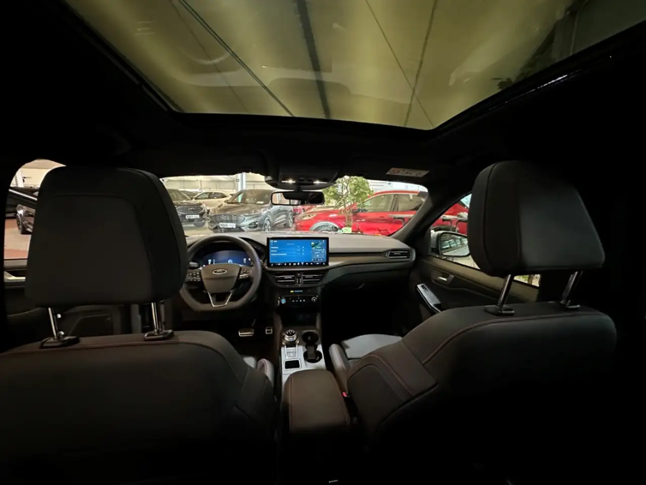 Ford Kuga ST-Line X+5J.Garantie*+360°Kamera+Pano+AHK — معرض صور السيارة 27