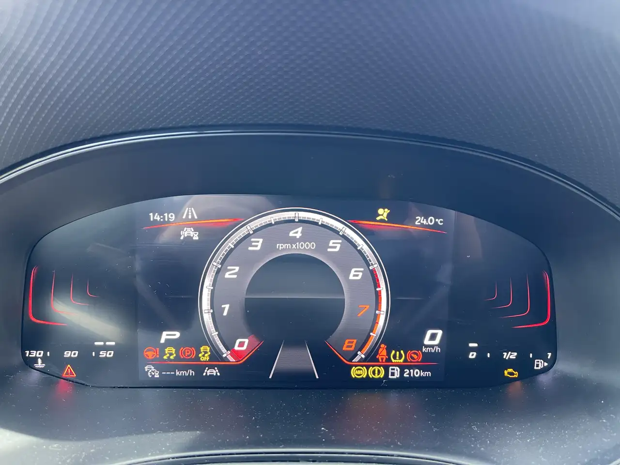 SEAT Arona 1.0 TSI S&S FR DSG7 XM 115 — Vehicle gallery 12